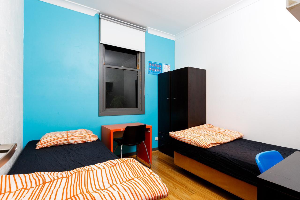 South Yarra Hostel Мельбурн Экстерьер фото