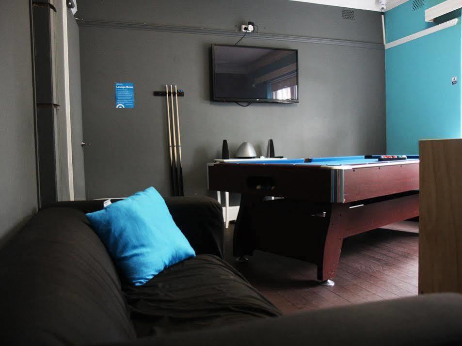South Yarra Hostel Мельбурн Экстерьер фото